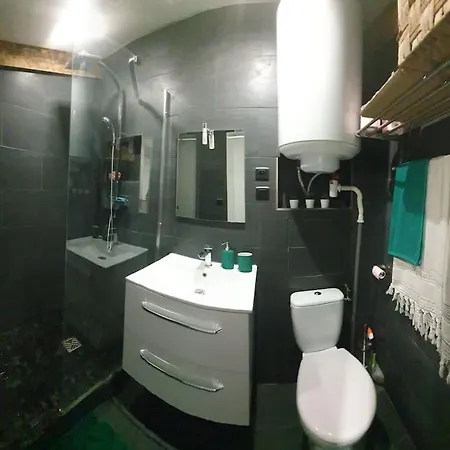 Studio-valentine Climatisee Avec Piscine Chauffee *